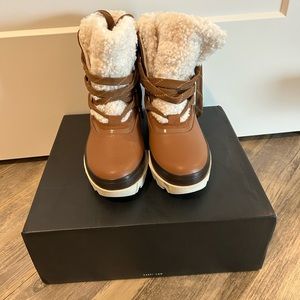 NWOT Women’s Sorel Joan of Arctic Next Boot